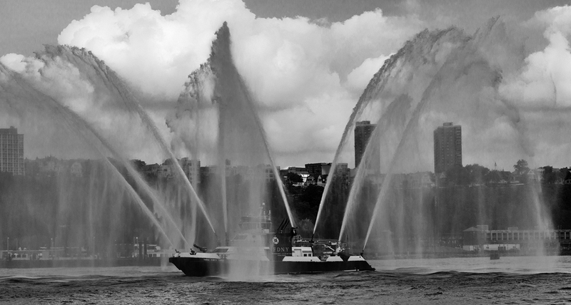 472 - FIREBOAT 94 - NEMEROFF IRA - united states.jpg